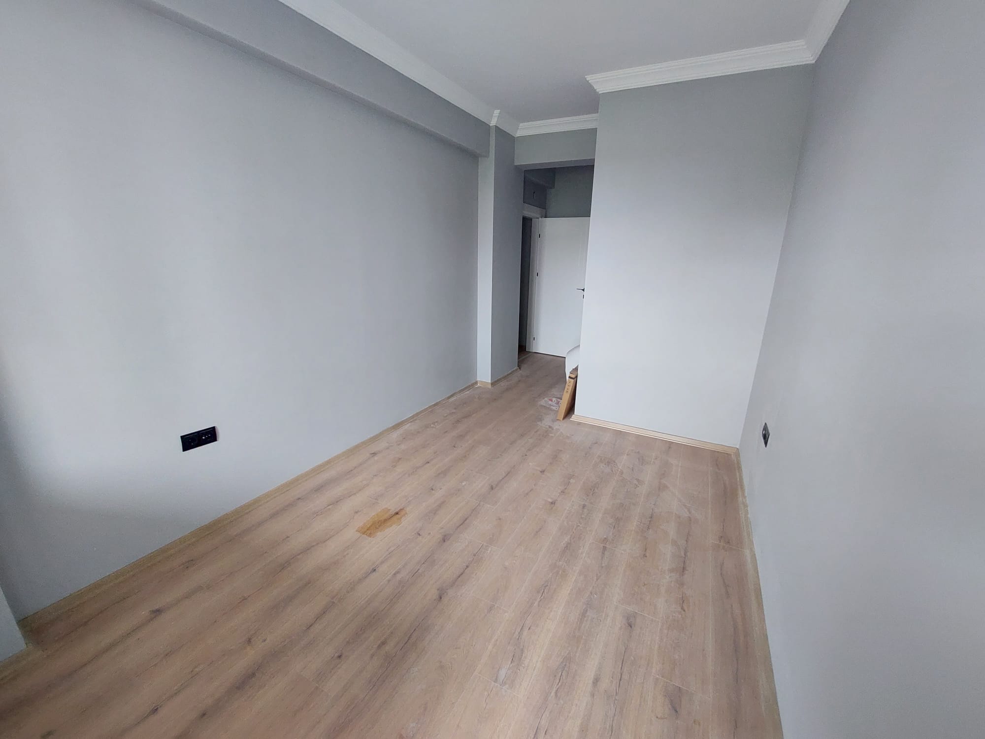 KUMBAŞI MAHALLESİ SAHİLE ÇOK YAKIN SATILIK 2+1